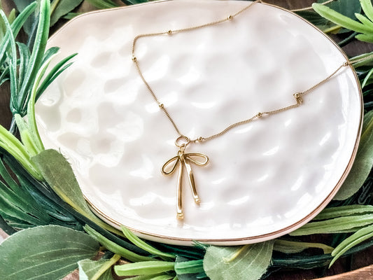 Dainty Bow Necklace