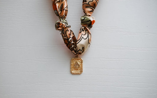 Prairie Ace Silk Necklace