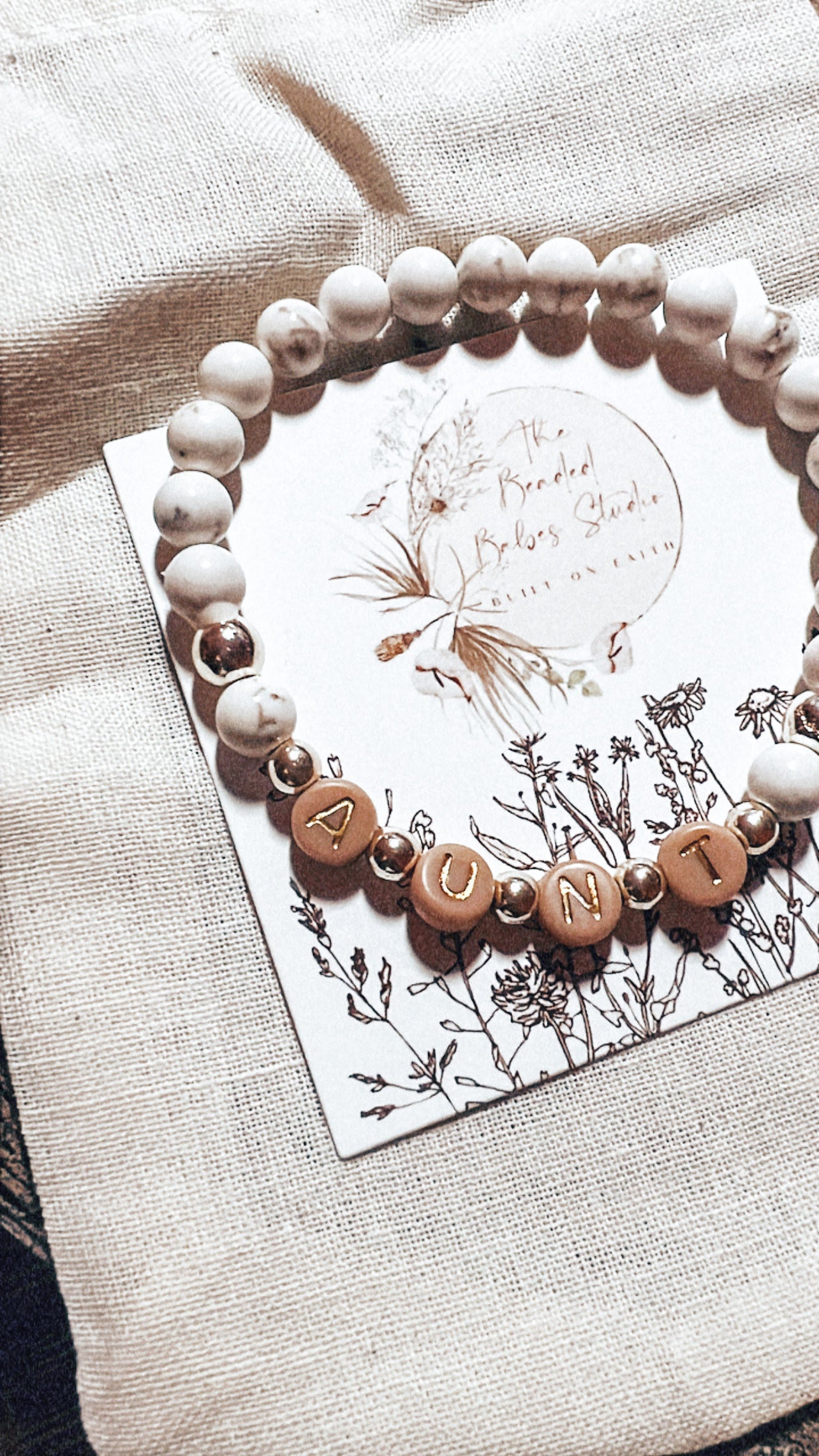 Customizable Neutral Bracelet